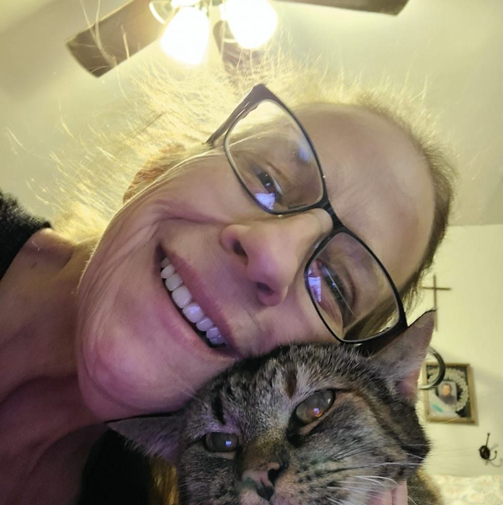 Meet your Posher, Sharon